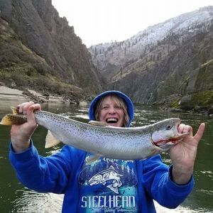 Meet your Posher, Carolyn